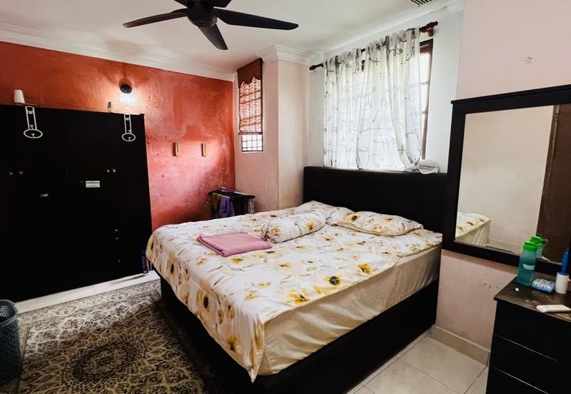 Seksyen 33, Shah Alam