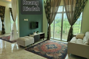 Semi D Setingkat [Rumah Cantik, Fully Furnished] 