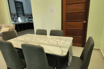 Semi D Setingkat [Rumah Cantik, Fully Furnished] 