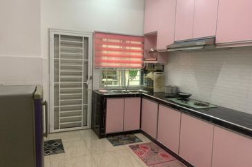 Kota Puteri, Batu Arang