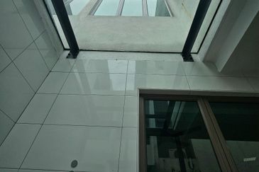 Lake Point Residence