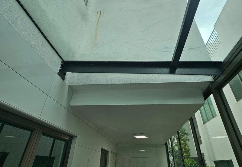 Lake Point Residence