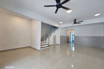 Lake Point Residence