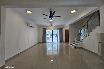 Lake Point Residence