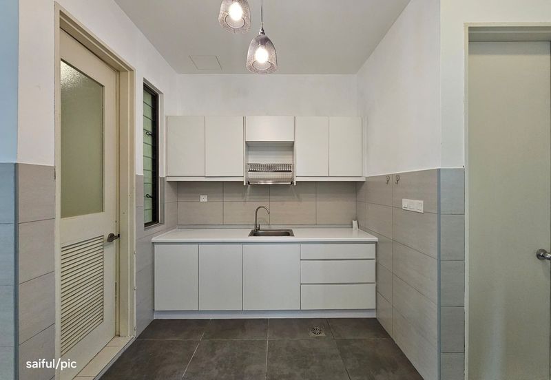 Lake Point Residence