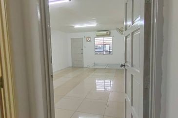 Seksyen 18, Shah Alam