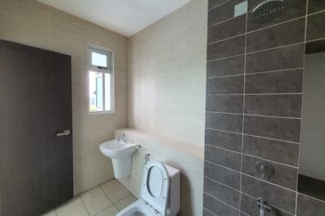 Serenia Adiva @ Serenia City