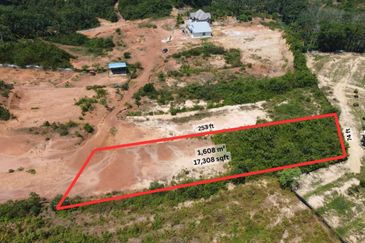 Tanah Puncak Bukit Berdekatan UiTM Lendu