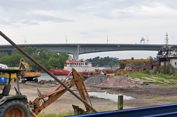 Tanah Tepi Laut Atas Bukit 7min dari Bandar Kemaman