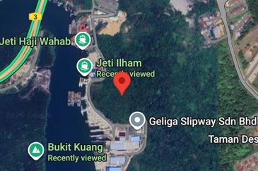 Tanah Tepi Laut Atas Bukit 7min dari Bandar Kemaman