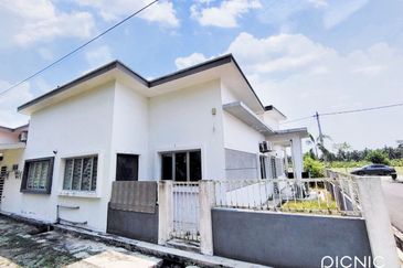 Taman Kosegar (Taman Intan)