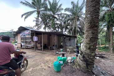 Tanah 125 Ekar Di Johor