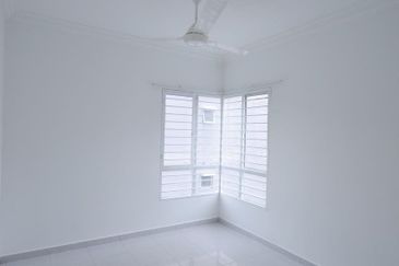 Residensi Laguna Biru 2