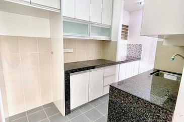 Residensi Laguna Biru 2