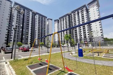 Residensi Laguna Biru 2