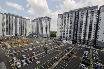 Residensi Laguna Biru 2