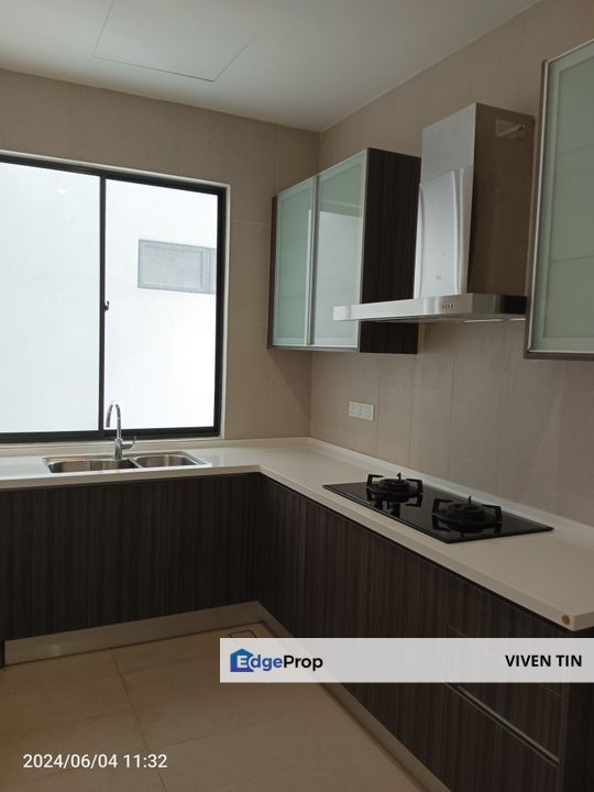 Unblocked view unit in Ken Bangsar, Kuala Lumpur, Bangsar