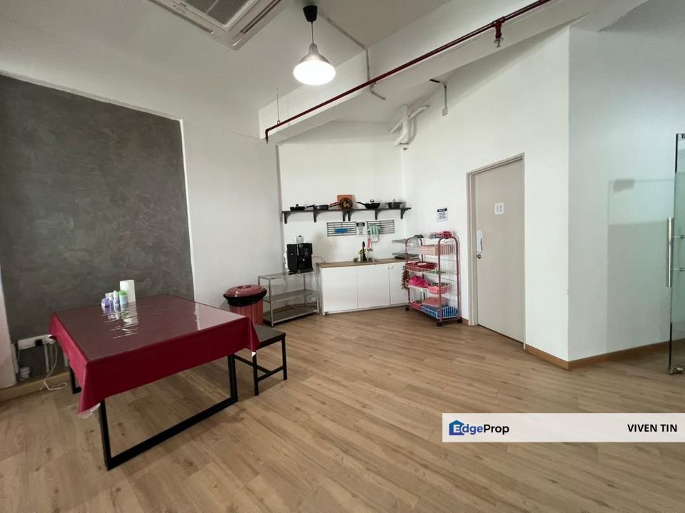 Urgent Sale office unit in VSQ PJCC, Selangor, Petaling Jaya