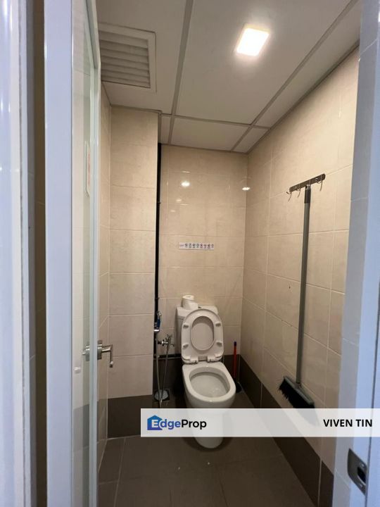 Urgent Sale office unit in VSQ PJCC, Selangor, Petaling Jaya