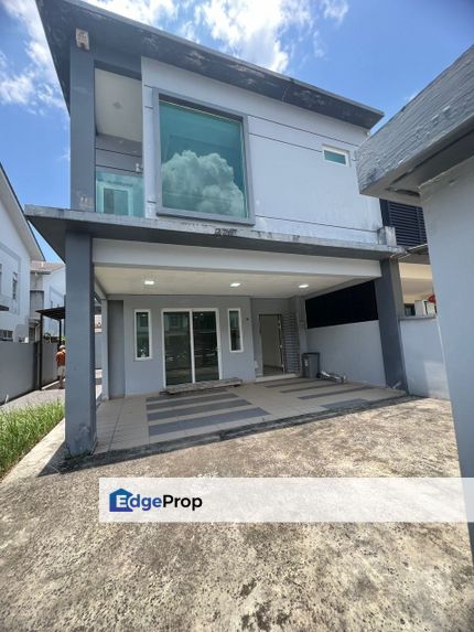 Jalan Pulai Tuah 6 Fortune Hill, Kangkar Pulai Double Storey Cluster House For Sale, Johor, Skudai