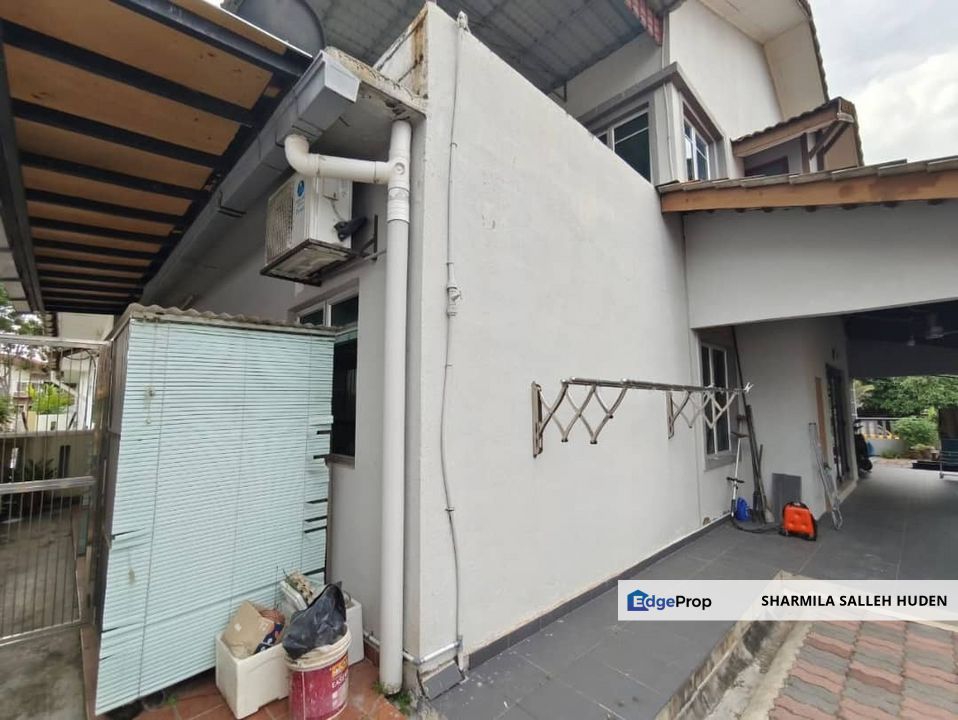 FOR SALE - 2 STOREY SEMI-D (RENOVATED) AT TAMAN LAVENDA, NILAI, Negeri Sembilan, Nilai