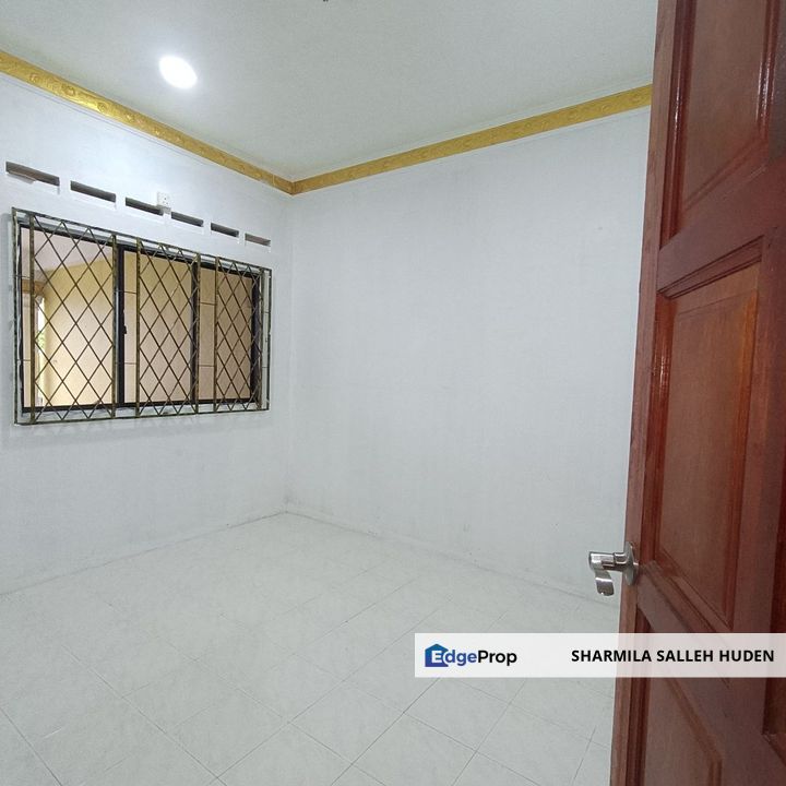 SINGLE STOREY TERRACE (RENOVATED) TAMAN UNIVERSITI FOR SALE, Johor, Skudai