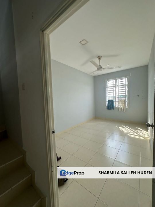 2.5 STOREY TERRACE FOR SALE -TAMAN SCIENTEX JAYA SENAI (BUMI LOT), Johor, Senai