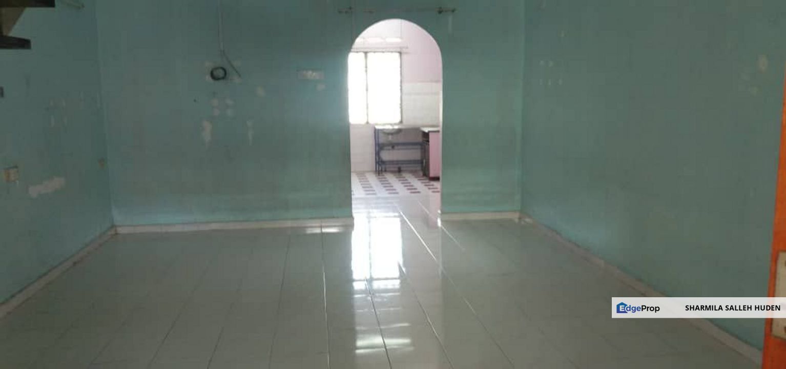 FOR SALE - SERI ALAM 2 STOREY TERRACE MEDIUM LOW COST, Johor, Masai