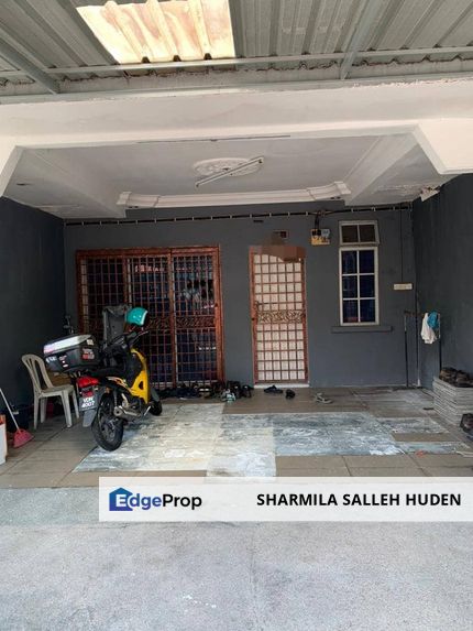 DOUBLE STOREY TERRACE - TAMAN BUKIT DAHLIA SELLING AT BELOW MV, Johor, Pasir Gudang