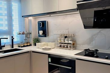 (Gaji RM3800 Apply)20x70 New Semi-d concept Single Sty 1400sq Mantin