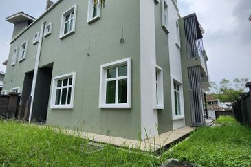 (Kakitangan Kerajaan Memohon) Rumah Baru 22x70 Full Loan Landed Putrajaya