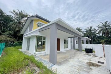 (Installment Only 1.5k)20x70 New Semi-d concept Single Sty 1400sq Mantin