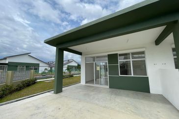 (Rumah Subsidy Government )20x75 Rumah Baru 1 Tingkat 1400Sq Mantin