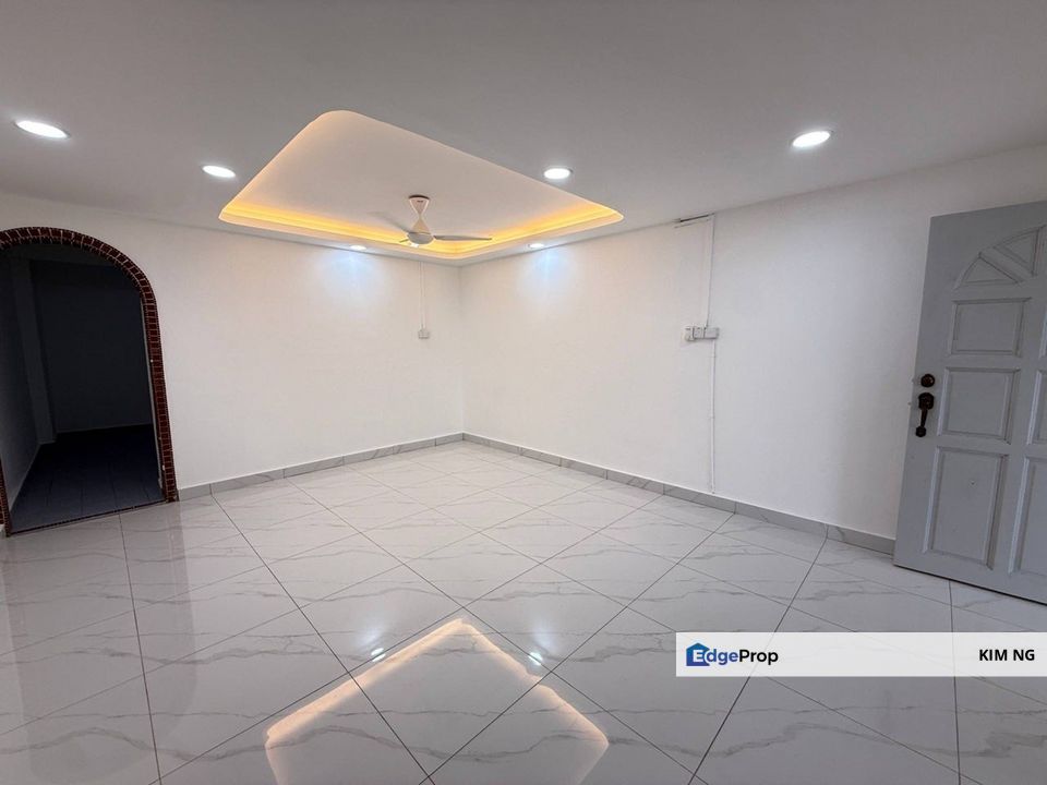 Kluang Taman Intan Renovated Table Top Awning Acp Full Vinyl New Paint, Johor, Kluang