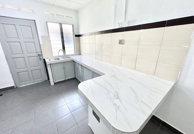 Taman Desa Paya Mengkuang