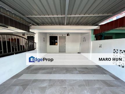 Kota Masai / Jalan Nenas / Cat Baru /Full Tiles / Rumah Kos Murah 2 Tingkat Teres ,Ade 4 Bilik  , Johor, Pasir Gudang