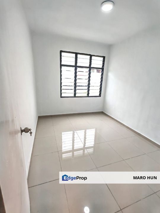 Pontian ,Taman Seri Api-Api Flat ,Siap Ubahsuai , Johor, Pontian