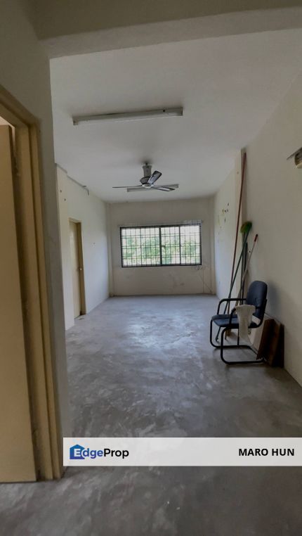 Flat Tampoi Utama Level 1 Untuk Dijual ,Near Paradigm Mall ,near Sutera Mall , Johor, Tampoi
