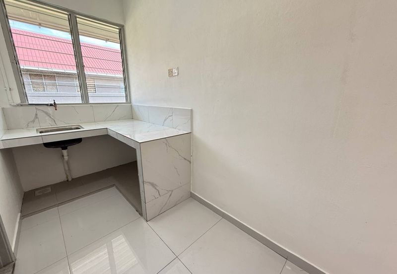 Flat Taman Plentong Utama