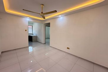 Flat Taman Plentong Utama