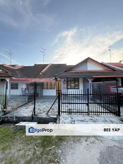 Pontian Taman Indah Pekan Nanas Single Storey Terrace House For Sale 笨珍美丽园单层排屋, Johor, Pontian