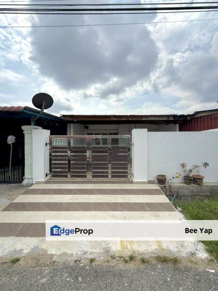 Taman Dahlia Tampoi Kempas Johor Bahru Single Storey Low Cost House For Sale Renovated , Johor, Tampoi