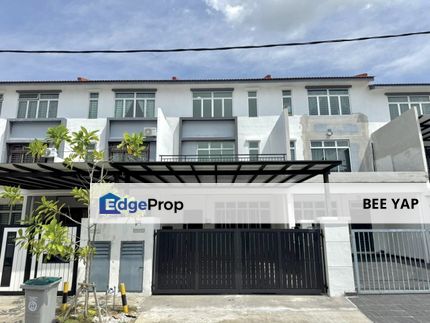 Pulai Mutiara Kangkar Pulai, 3 Storey Terrace, Johor, Johor Bahru