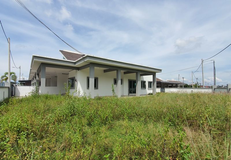 Rumah Teres Setingkat Gated & Guarded di Taman Pusing Delima, Pusing Perak for Sale