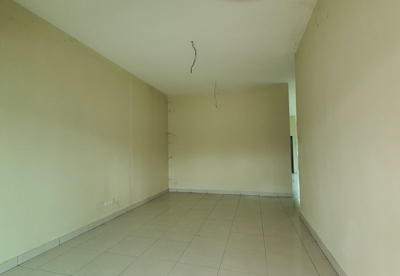 Rumah Teres Setingkat Gated & Guarded di Taman Pusing Delima, Pusing Perak for Sale