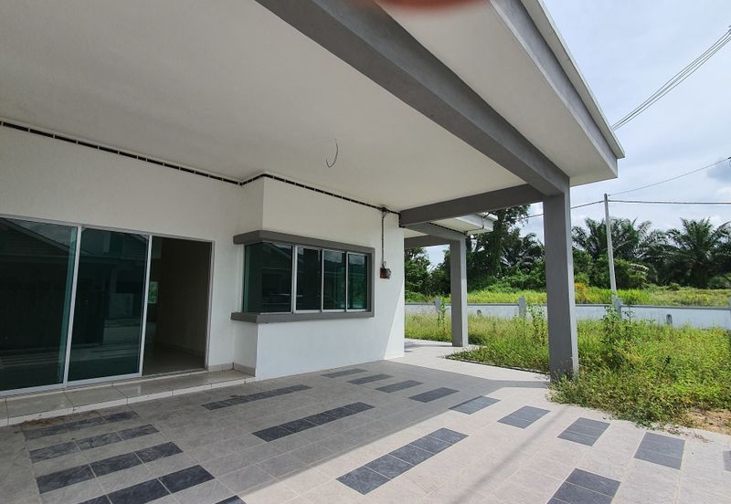 Rumah Teres Setingkat Gated & Guarded di Taman Pusing Delima, Pusing Perak for Sale