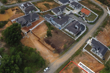 Kampung Tengah, Limau Manis