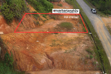 Kampung Tengah, Limau Manis