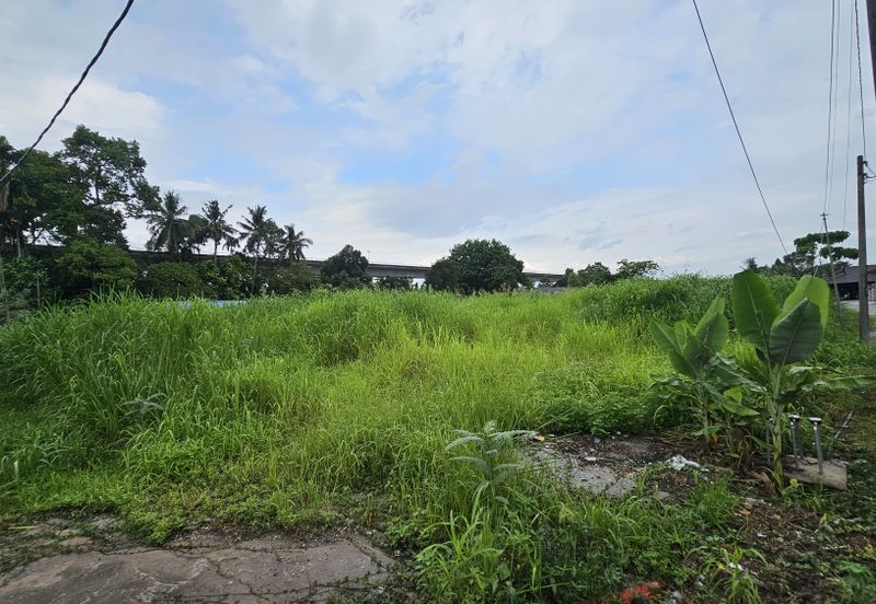 Tanah Korner Lot Banglo di Kampung Sri Aman Luar, Puchong untuk di Jual