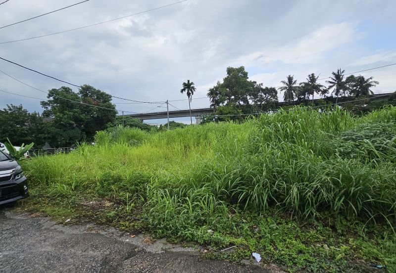 Tanah Korner Lot Banglo di Kampung Sri Aman Luar, Puchong untuk di Jual